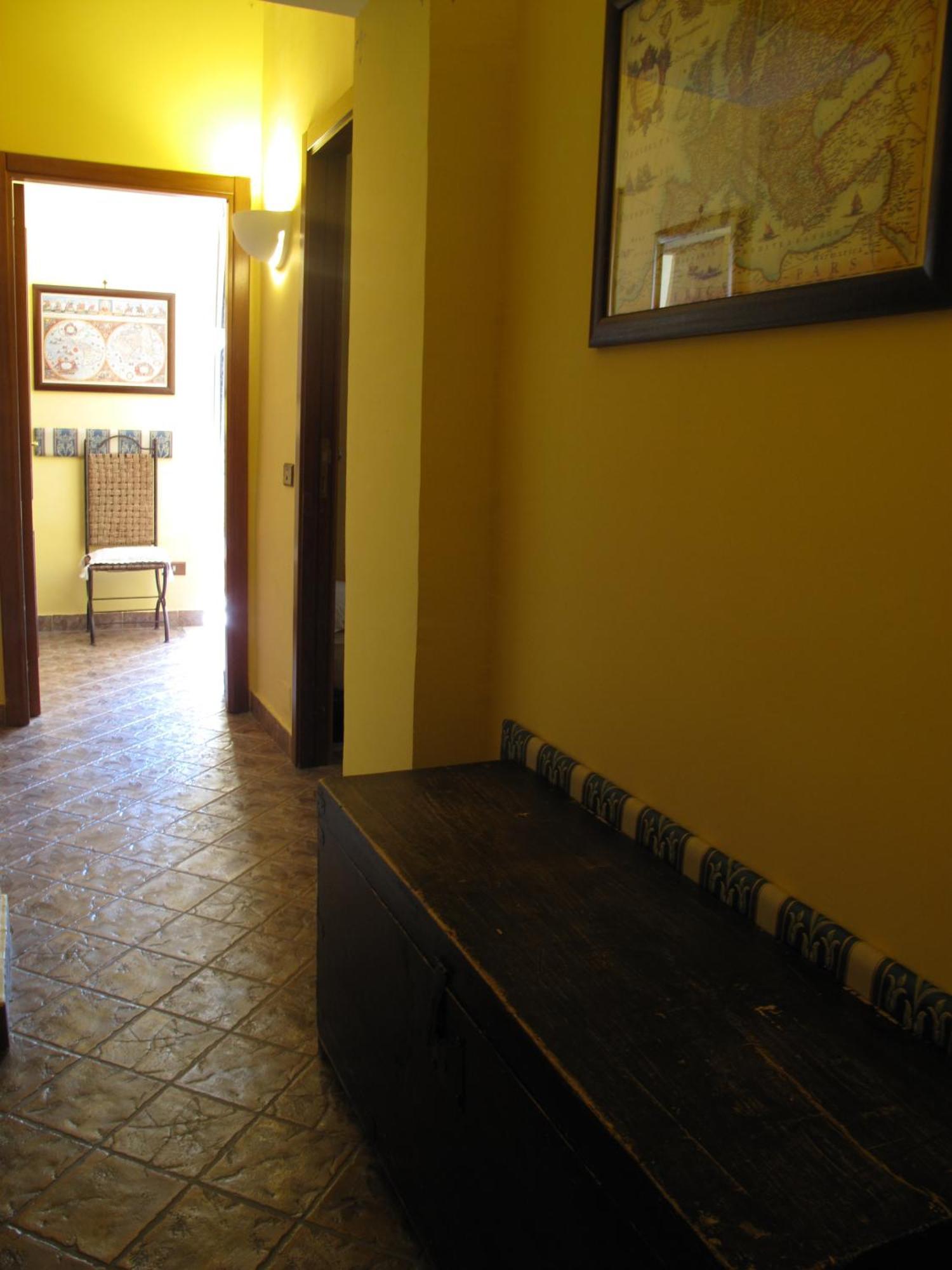 I Visconti Bed and Breakfast Napoli Eksteriør billede