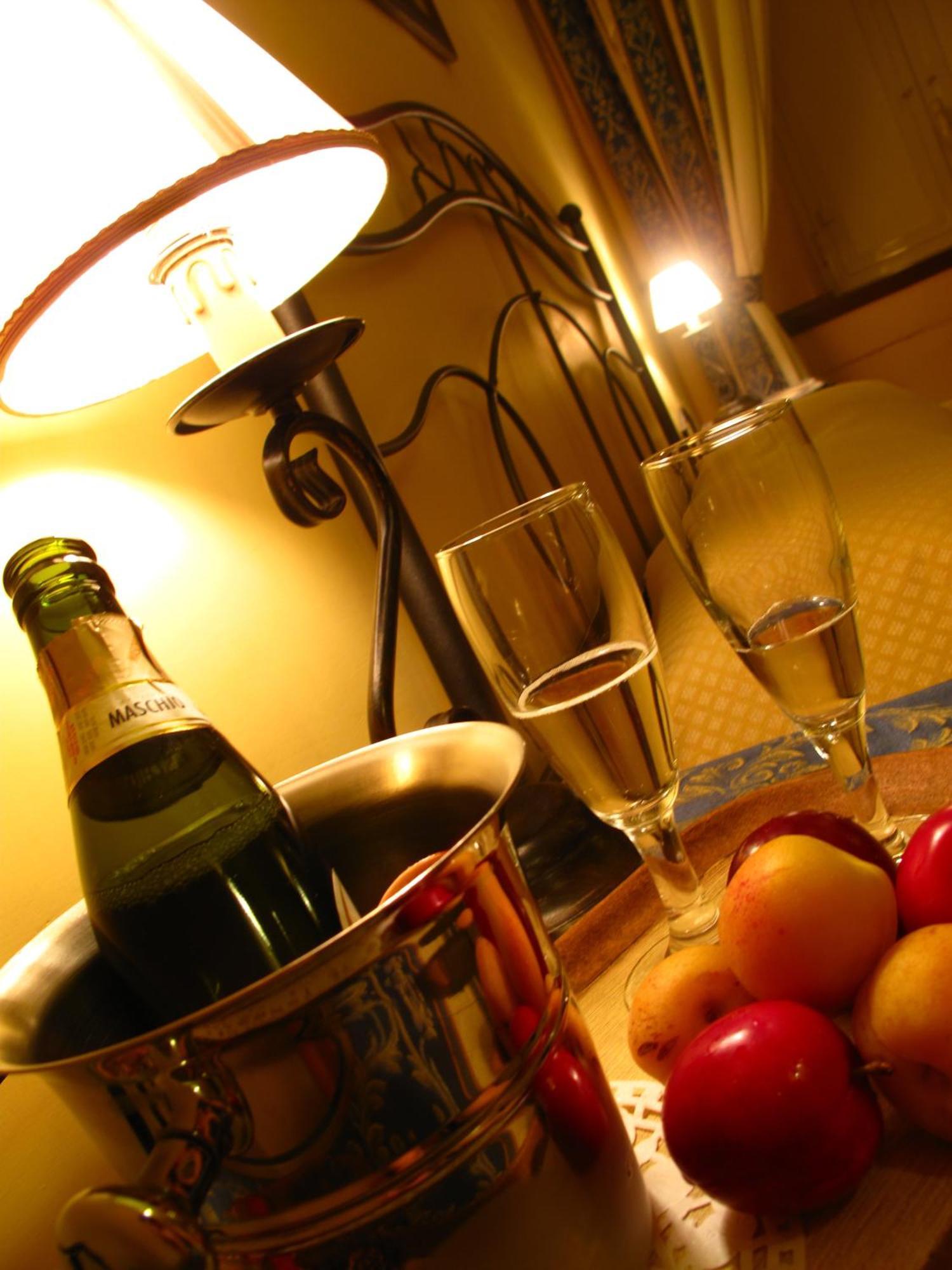 I Visconti Bed and Breakfast Napoli Eksteriør billede